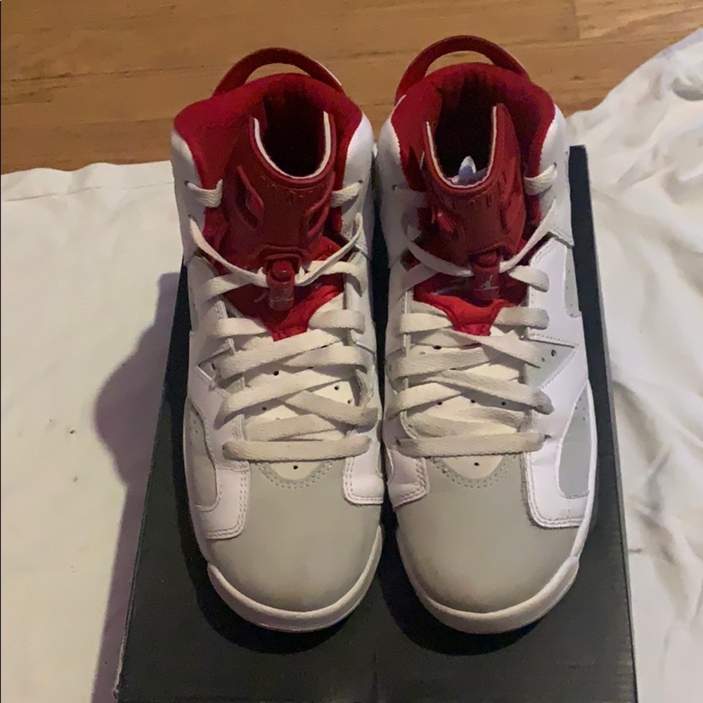 AIR JORDAN 6 RETRO